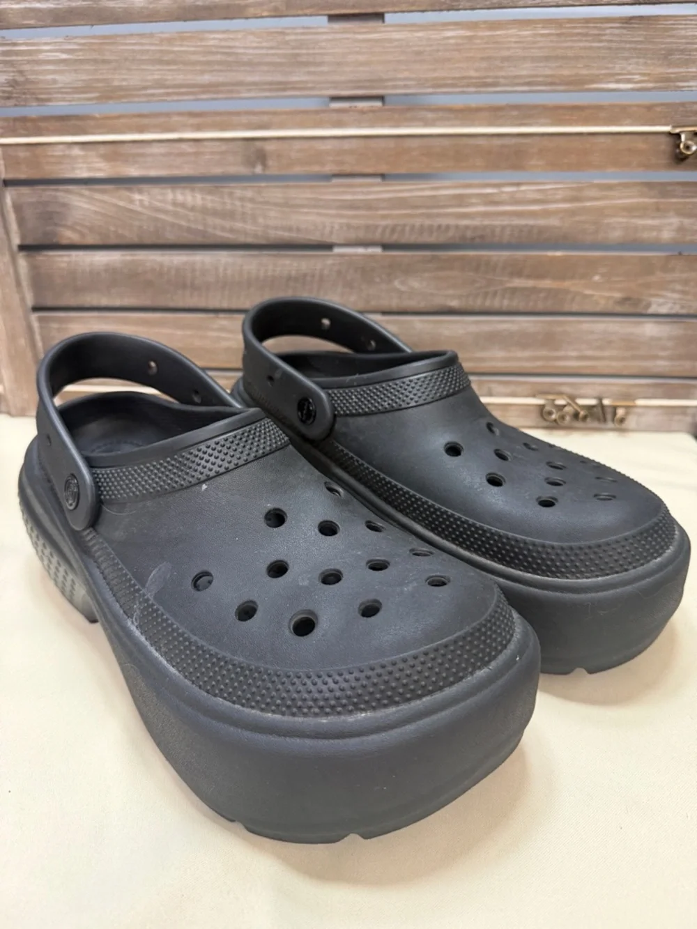 Crocs Women’s Classic Stacked Clog -stomp size 11
